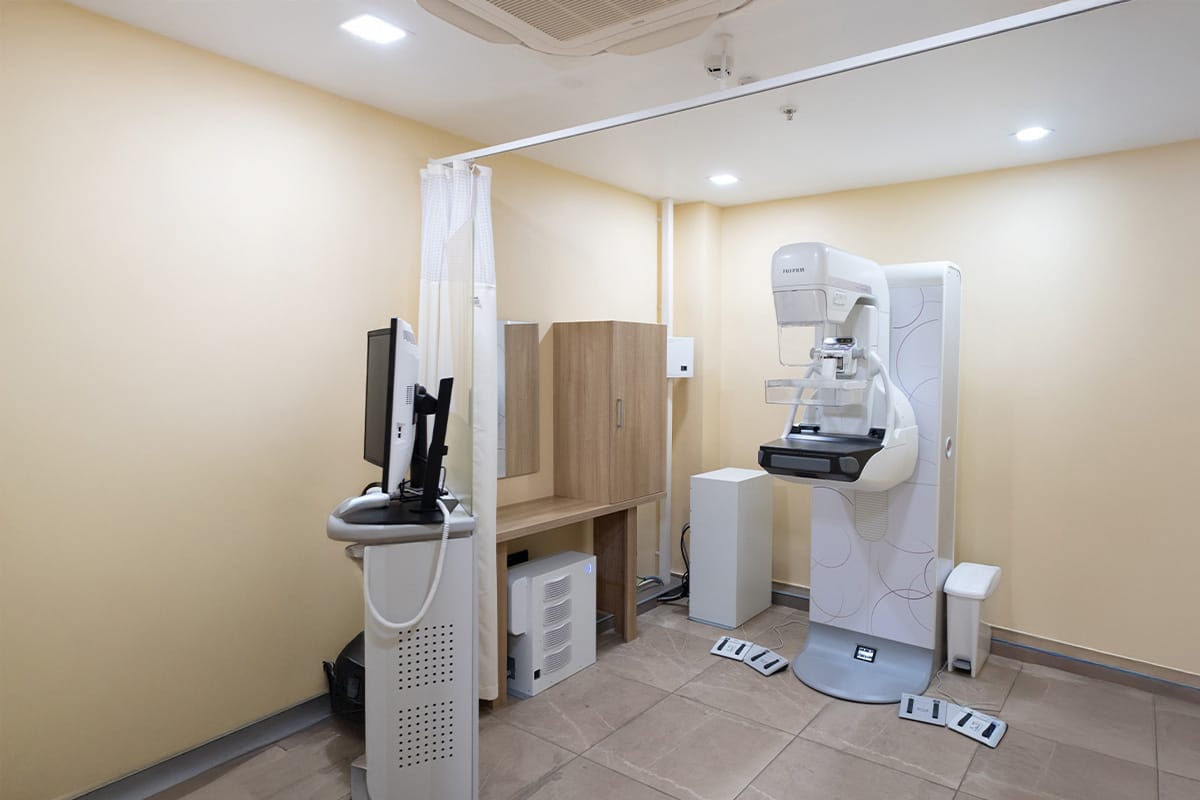 AI-enabled Fujifilm AMULET Innovality system paired with Mammotome biopsy technology for precise breast cancer diagnosis with the lowest radiation dose